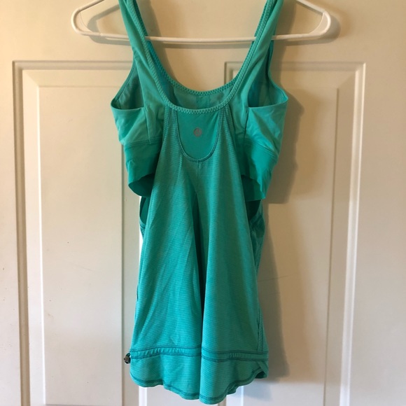 EUC Lululemon 2 in 1 Run Time Tank Top • Heathered Toothpaste Mint • US 4 - Picture 7 of 10